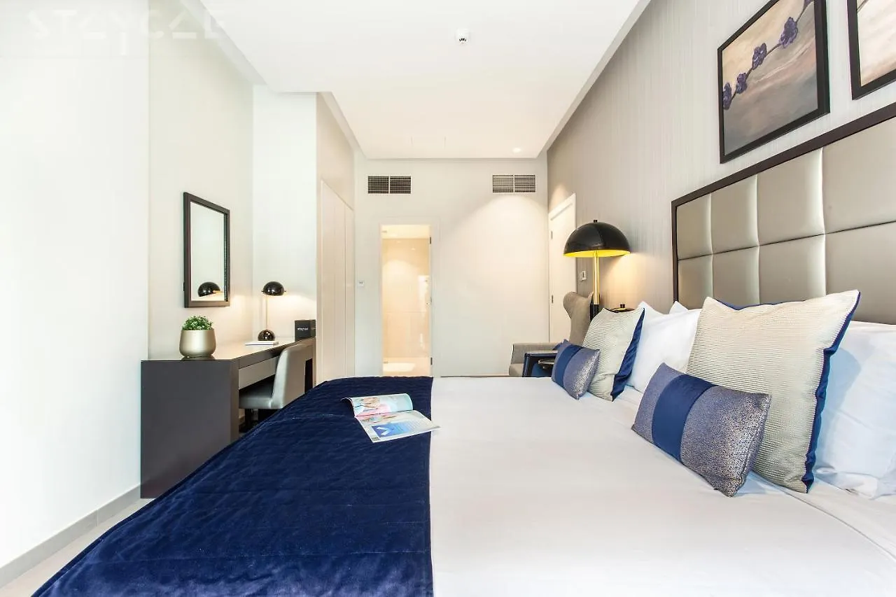Staycae Holiday Homes - Majestine Dubaj 0*,
