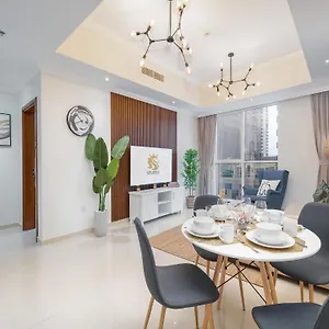 Apartment Luxe Near Mall Burj Khalifa Pool Gym Parking, Dubai