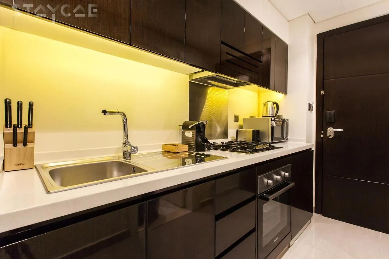 Staycae Holiday Homes - Majestine Dubai Apartment