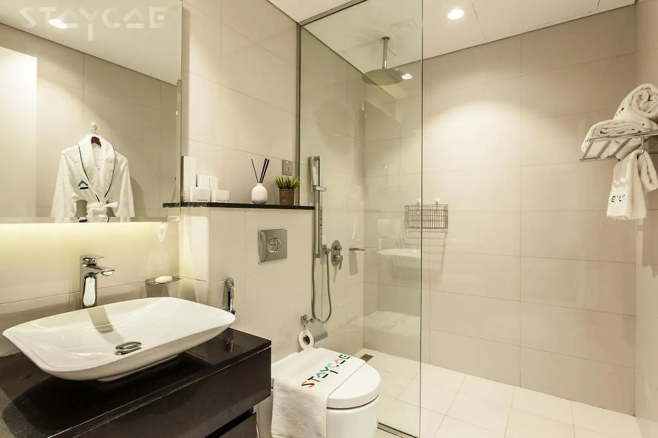 Staycae Holiday Homes - Majestine Dubai 0*,